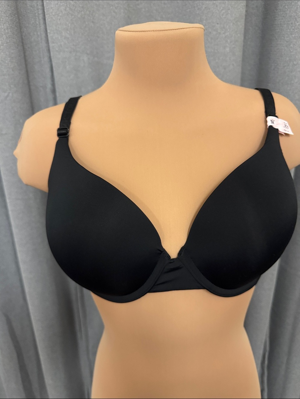 women’s victoria secretEveryday Black T-Shirt Bra - Smooth Support
